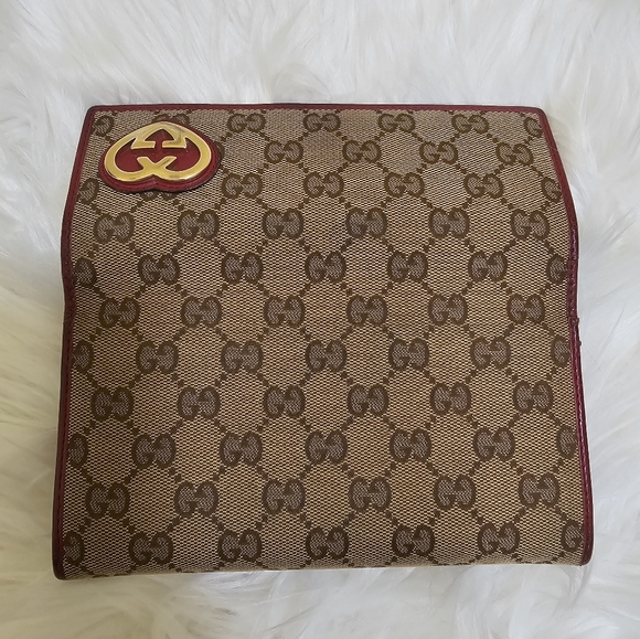💜🎉HOST PICK🎉💜Authentic Gucci Long Wallet - Picture 10 of 17
